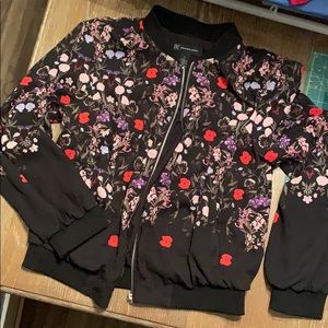 I.N.C black floral bomber jacket!😍🌸🌹 🧥